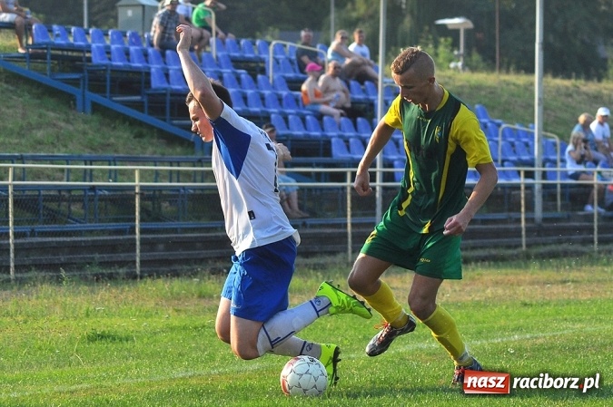 Zdjęcie w galerii na portalu naszraciborz.pl: Nieudana inauguracja sezonu przy Łąkowej wiadomości z regionu