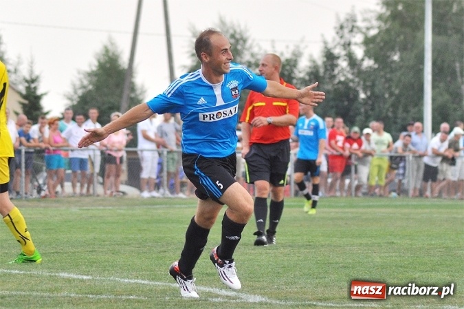 Zdjęcie w galerii na portalu naszraciborz.pl: Imponujący debiut Borucina w okręgówce. Wygrana dziesięcioma bramkami wiadomości z regionu