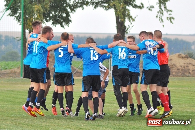 Zdjęcie w galerii na portalu naszraciborz.pl: Imponujący debiut Borucina w okręgówce. Wygrana dziesięcioma bramkami wiadomości z regionu