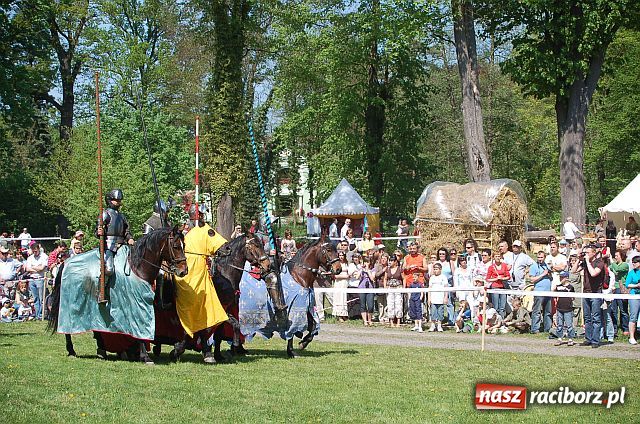 Zdjęcie w galerii na portalu naszraciborz.pl: Wielkie WIDOWISKO wiadomości z regionu