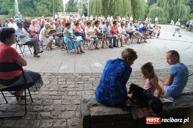 Zdjęcie w galerii na portalu naszraciborz.pl: Olga Procházková wystąpiła w Parku Roth wiadomości z regionu