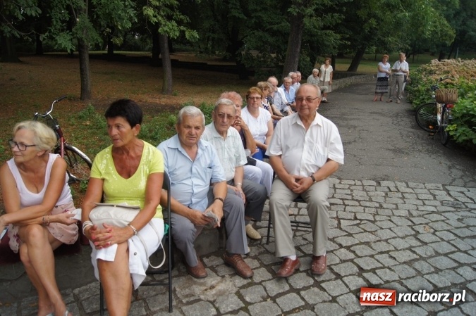 Zdjęcie w galerii na portalu naszraciborz.pl: Olga Procházková wystąpiła w Parku Roth wiadomości z regionu