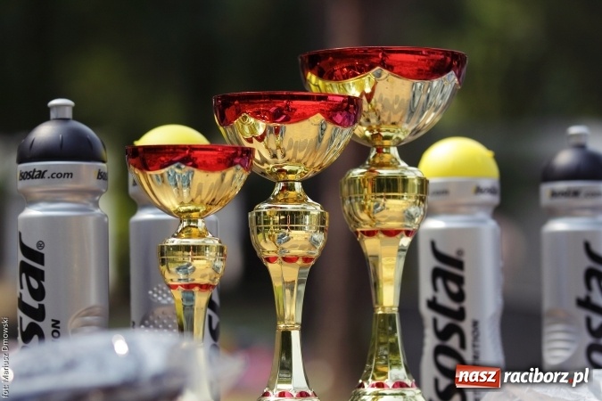 Zdjęcie w galerii na portalu naszraciborz.pl: Rozegrali Mistrzostwa Raciborza w siatkówce plażowej chłopców  wiadomości z regionu