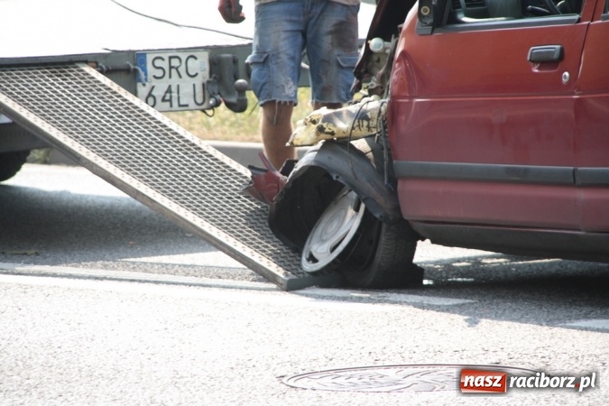 Zdjęcie w galerii na portalu naszraciborz.pl: Kierowca tico miał sporo szczęścia wiadomości z regionu