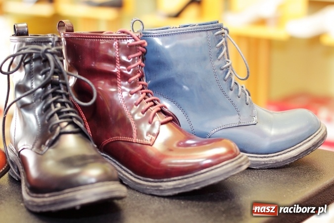 Zdjęcie w galerii na portalu naszraciborz.pl: Nie do wiary! Wyprzedaż i ostatnie pary wiadomości z regionu