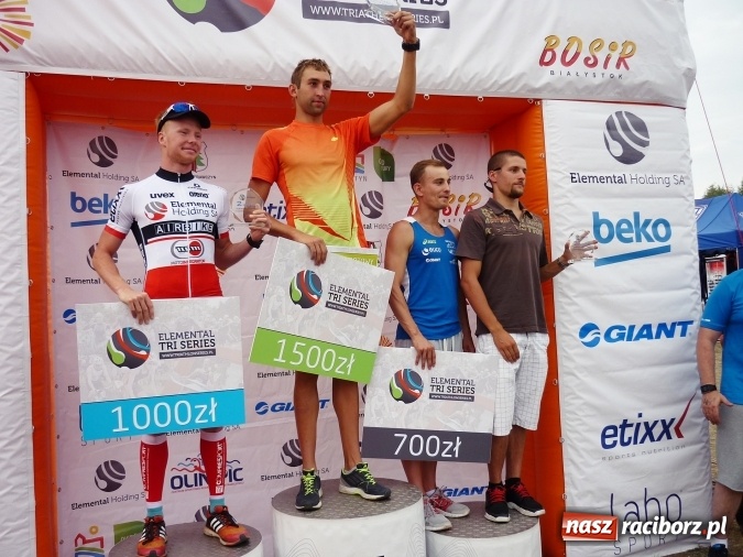 Zdjęcie w galerii na portalu naszraciborz.pl: Sukcesy uczniów i absolwentów ZSOMS w zawodach triathlonowych Strawczyn 2015  wiadomości z regionu