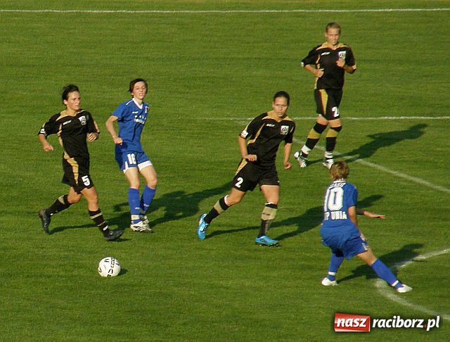 Zdjęcie w galerii na portalu naszraciborz.pl: Tym razem mistrz zdeklasował wicemistrza wiadomości z regionu