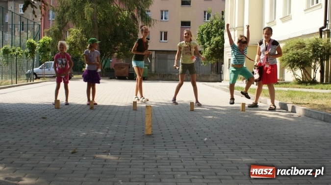 Zdjęcie w galerii na portalu naszraciborz.pl: Średniowieczni rycerze i ich damy wiadomości z regionu
