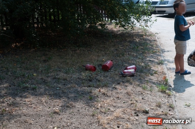 Zdjęcie w galerii na portalu naszraciborz.pl: Pożar samochodu na Drzymały. Nikomu nic się nie stało, centrum zakorkowało wiadomości z regionu