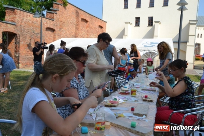 Zdjęcie w galerii na portalu naszraciborz.pl: Zajęcia z decoupage zakończyły Letnią Akcję Zamkowe Zuchy 2015 wiadomości z regionu