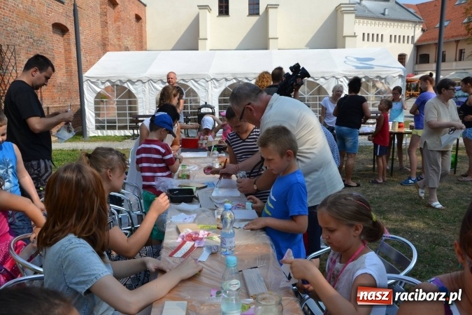 Zdjęcie w galerii na portalu naszraciborz.pl: Zajęcia z decoupage zakończyły Letnią Akcję Zamkowe Zuchy 2015 wiadomości z regionu