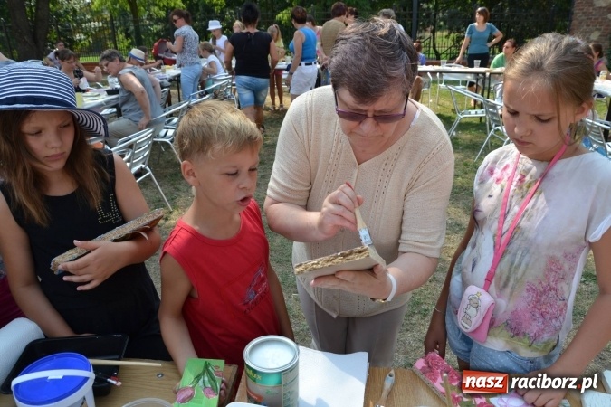Zdjęcie w galerii na portalu naszraciborz.pl: Zajęcia z decoupage zakończyły Letnią Akcję Zamkowe Zuchy 2015 wiadomości z regionu