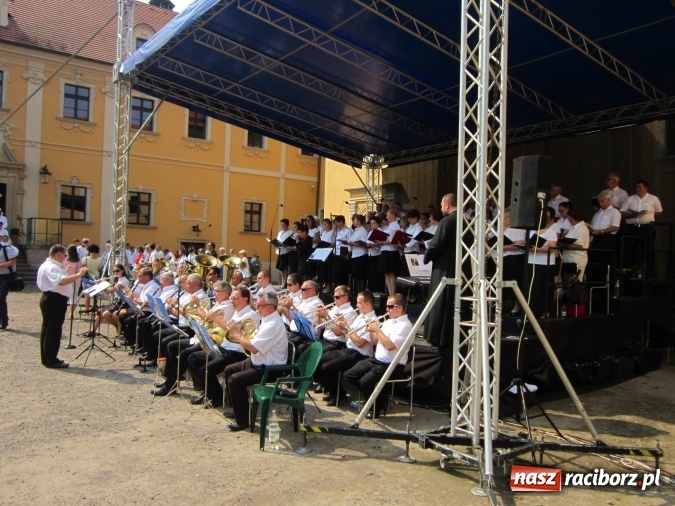 Zdjęcie w galerii na portalu naszraciborz.pl: Metropolitalne obchody Odpustu Wniebowzięcia NMP w Rudach  wiadomości z regionu