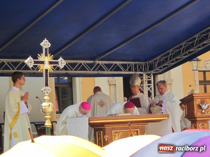 Zdjęcie w galerii na portalu naszraciborz.pl: Metropolitalne obchody Odpustu Wniebowzięcia NMP w Rudach  wiadomości z regionu