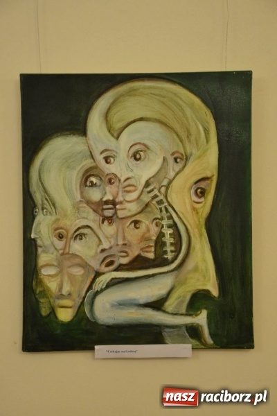 Zdjęcie w galerii na portalu naszraciborz.pl: Wakacje z duchami - wernisaż malarstwa Pauliny Knyziak-Niezgodzkiej na zamku  wiadomości z regionu