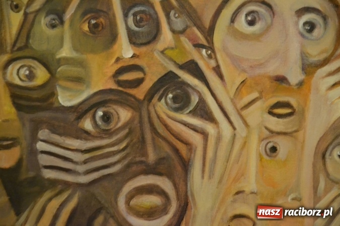 Zdjęcie w galerii na portalu naszraciborz.pl: Wakacje z duchami - wernisaż malarstwa Pauliny Knyziak-Niezgodzkiej na zamku  wiadomości z regionu