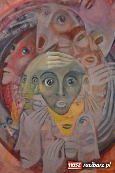 Zdjęcie w galerii na portalu naszraciborz.pl: Wakacje z duchami - wernisaż malarstwa Pauliny Knyziak-Niezgodzkiej na zamku  wiadomości z regionu