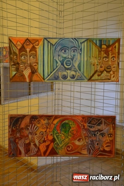 Zdjęcie w galerii na portalu naszraciborz.pl: Wakacje z duchami - wernisaż malarstwa Pauliny Knyziak-Niezgodzkiej na zamku  wiadomości z regionu