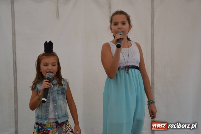 Zdjęcie w galerii na portalu naszraciborz.pl: Wokaliści z Kuźni Raciborskiej wystąpili na Zamku Piastowskim wiadomości z regionu