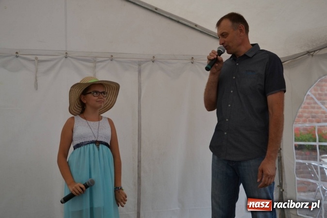 Zdjęcie w galerii na portalu naszraciborz.pl: Wokaliści z Kuźni Raciborskiej wystąpili na Zamku Piastowskim wiadomości z regionu