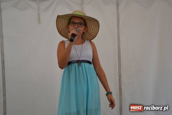 Zdjęcie w galerii na portalu naszraciborz.pl: Wokaliści z Kuźni Raciborskiej wystąpili na Zamku Piastowskim wiadomości z regionu