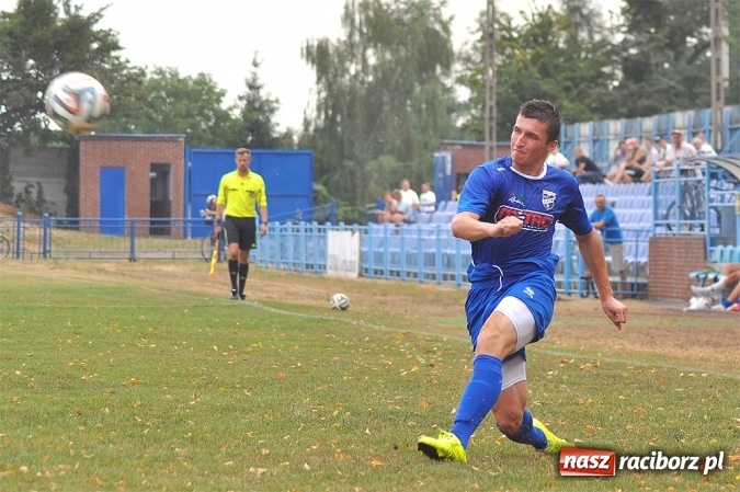 Zdjęcie w galerii na portalu naszraciborz.pl: Minimalna porażka Unii ze Szczakowianką wiadomości z regionu