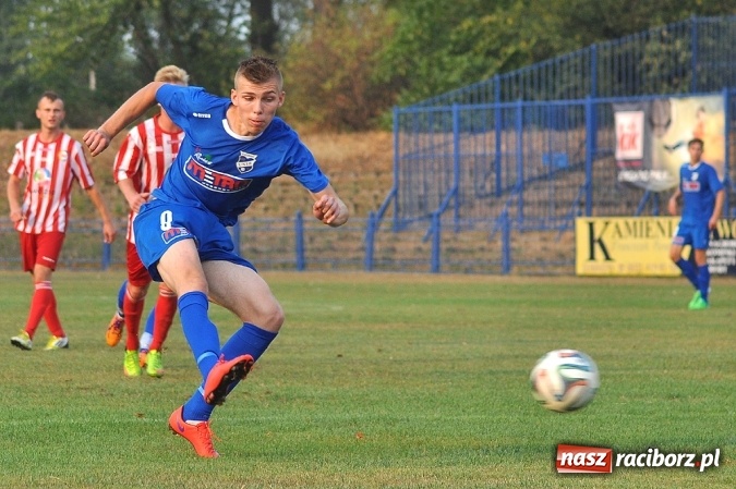 Zdjęcie w galerii na portalu naszraciborz.pl: Minimalna porażka Unii ze Szczakowianką wiadomości z regionu