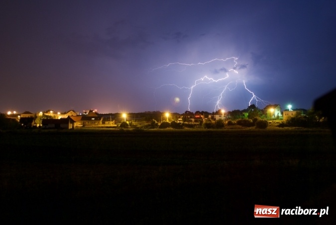 Zdjęcie w galerii na portalu naszraciborz.pl: Magiczne zdjęcia - burza nad Raciborzem wiadomości z regionu