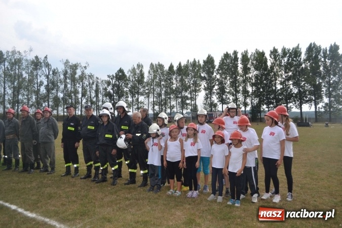Zdjęcie w galerii na portalu naszraciborz.pl: Druhowie oldboje walczyli w Owsiszczach wiadomości z regionu