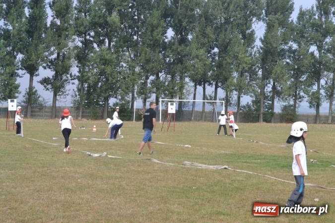 Zdjęcie w galerii na portalu naszraciborz.pl: Druhowie oldboje walczyli w Owsiszczach wiadomości z regionu