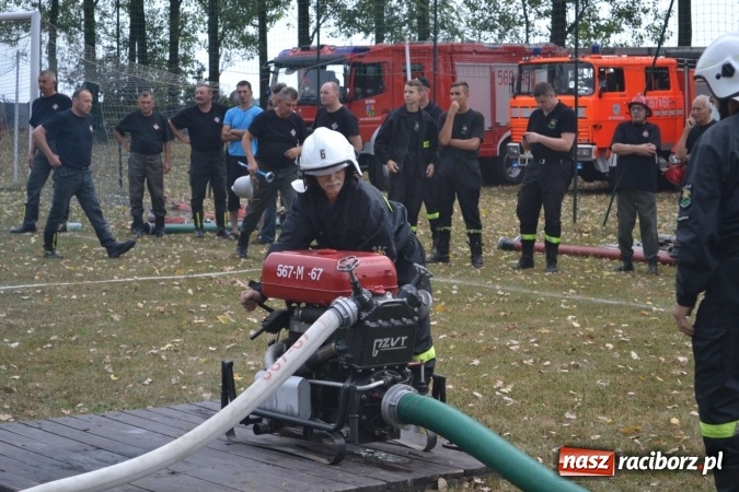 Zdjęcie w galerii na portalu naszraciborz.pl: Druhowie oldboje walczyli w Owsiszczach wiadomości z regionu