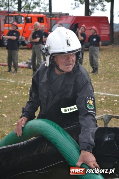 Zdjęcie w galerii na portalu naszraciborz.pl: Druhowie oldboje walczyli w Owsiszczach wiadomości z regionu