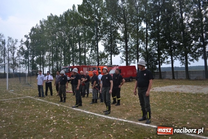 Zdjęcie w galerii na portalu naszraciborz.pl: Druhowie oldboje walczyli w Owsiszczach wiadomości z regionu