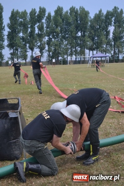Zdjęcie w galerii na portalu naszraciborz.pl: Druhowie oldboje walczyli w Owsiszczach wiadomości z regionu