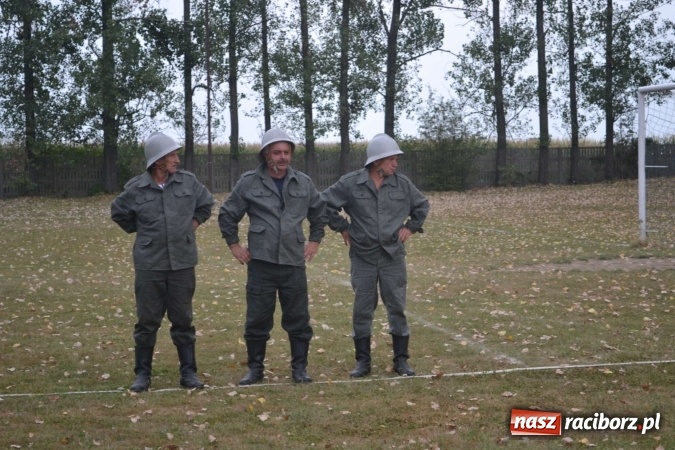 Zdjęcie w galerii na portalu naszraciborz.pl: Druhowie oldboje walczyli w Owsiszczach wiadomości z regionu