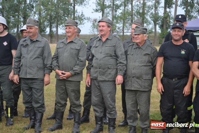 Zdjęcie w galerii na portalu naszraciborz.pl: Druhowie oldboje walczyli w Owsiszczach wiadomości z regionu