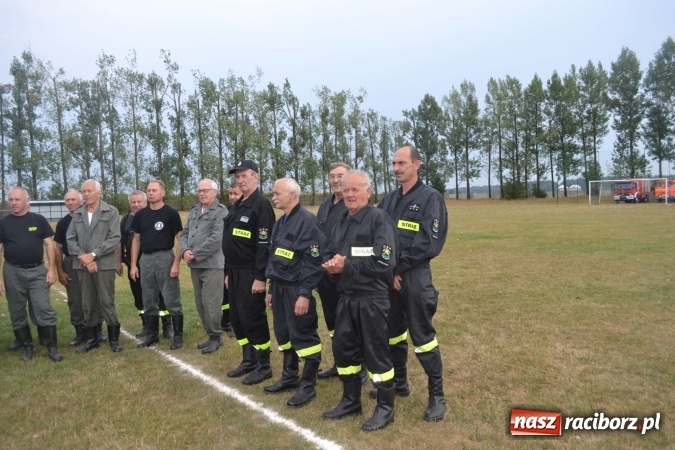 Zdjęcie w galerii na portalu naszraciborz.pl: Druhowie oldboje walczyli w Owsiszczach wiadomości z regionu