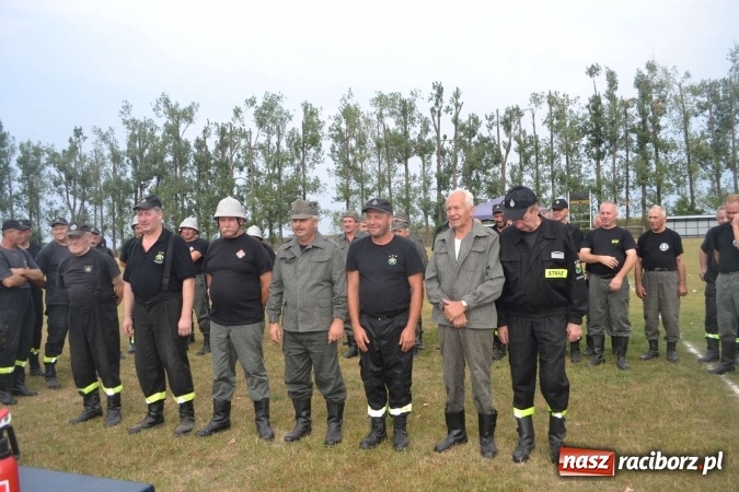 Zdjęcie w galerii na portalu naszraciborz.pl: Druhowie oldboje walczyli w Owsiszczach wiadomości z regionu