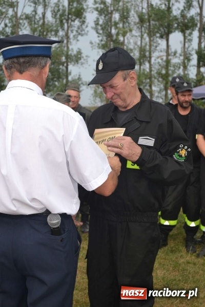 Zdjęcie w galerii na portalu naszraciborz.pl: Druhowie oldboje walczyli w Owsiszczach wiadomości z regionu