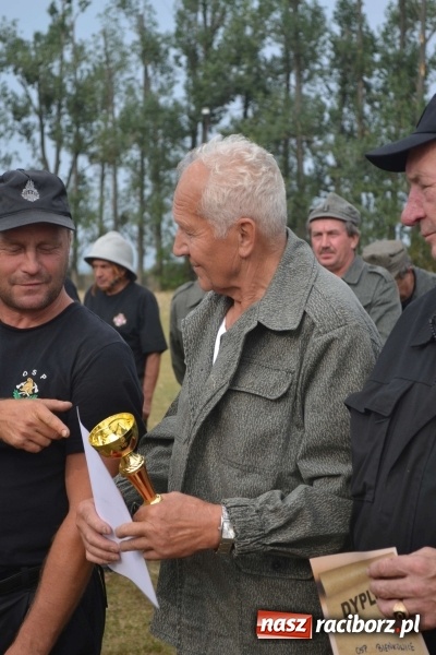 Zdjęcie w galerii na portalu naszraciborz.pl: Druhowie oldboje walczyli w Owsiszczach wiadomości z regionu
