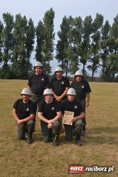 Zdjęcie w galerii na portalu naszraciborz.pl: Druhowie oldboje walczyli w Owsiszczach wiadomości z regionu