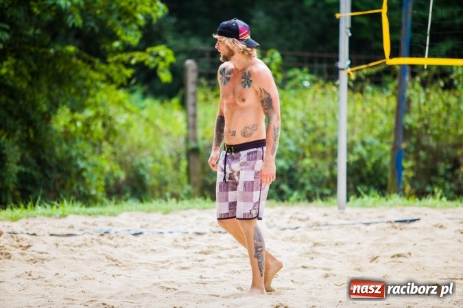 Zdjęcie w galerii na portalu naszraciborz.pl: Mistrzostwa Raciborza w Siatkówce Plażowej wiadomości z regionu