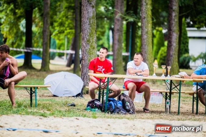 Zdjęcie w galerii na portalu naszraciborz.pl: Mistrzostwa Raciborza w Siatkówce Plażowej wiadomości z regionu