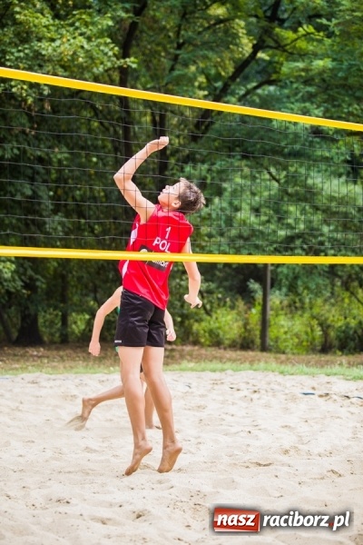 Zdjęcie w galerii na portalu naszraciborz.pl: Mistrzostwa Raciborza w Siatkówce Plażowej wiadomości z regionu