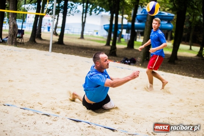 Zdjęcie w galerii na portalu naszraciborz.pl: Mistrzostwa Raciborza w Siatkówce Plażowej wiadomości z regionu
