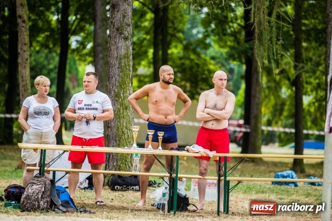 Zdjęcie w galerii na portalu naszraciborz.pl: Mistrzostwa Raciborza w Siatkówce Plażowej wiadomości z regionu