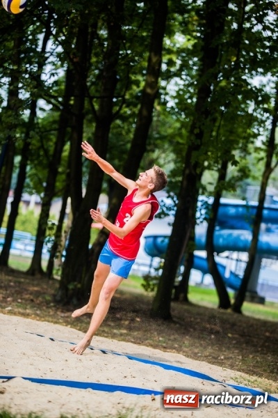 Zdjęcie w galerii na portalu naszraciborz.pl: Mistrzostwa Raciborza w Siatkówce Plażowej wiadomości z regionu
