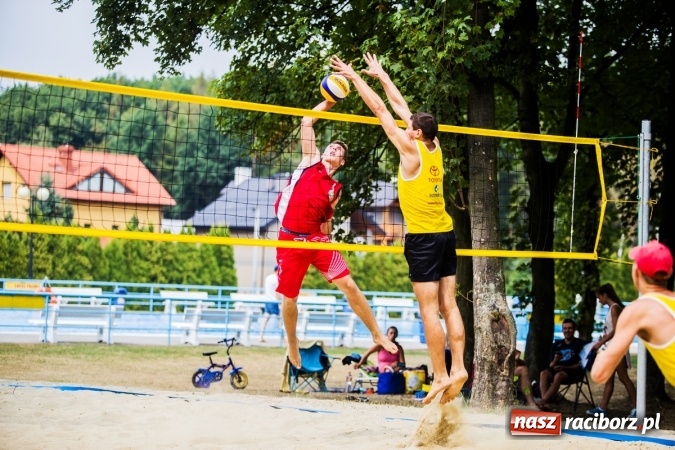Zdjęcie w galerii na portalu naszraciborz.pl: Mistrzostwa Raciborza w Siatkówce Plażowej wiadomości z regionu