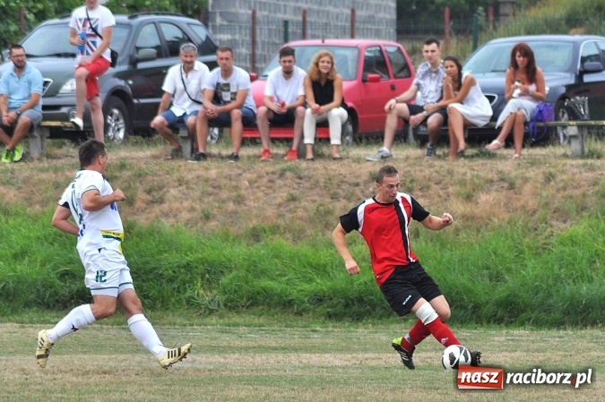 Zdjęcie w galerii na portalu naszraciborz.pl: Skromna wygrana Brzezia na rozpoczęcie sezonu wiadomości z regionu