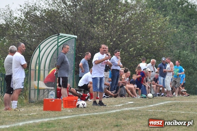 Zdjęcie w galerii na portalu naszraciborz.pl: Skromna wygrana Brzezia na rozpoczęcie sezonu wiadomości z regionu